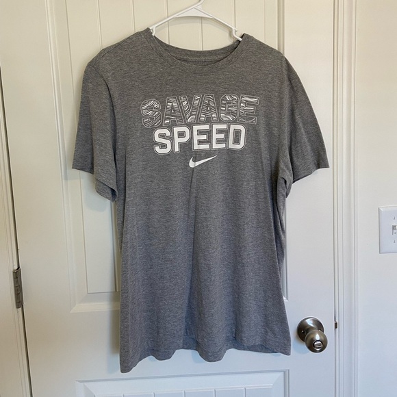 NWOT | Nike men’s gray tshirt — medium‎ - Picture 1 of 4